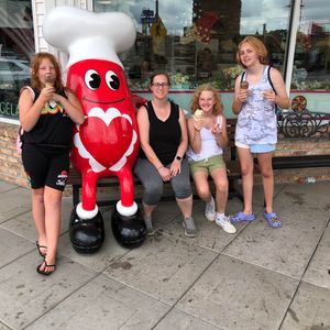 Meet your Posher, Megan